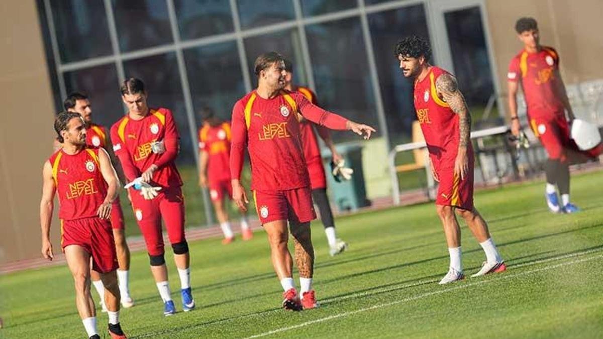 Galatasaray'ın Erzurumspor kadrosu açıklandı - Fanatik Gazetesi Galatasaray (GS) Haberleri - Spor