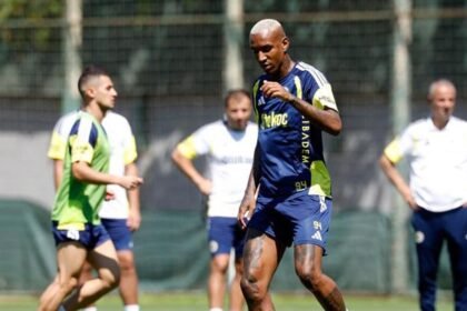 Fenerbahçe, Lyon'a bileniyor - Fanatik Gazetesi Fenerbahçe (FB) Haberleri Spor