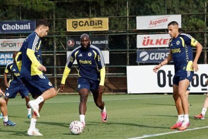 Fenerbahçe, Samsunspor maçı hazırlıklarını sürdürdü - Fanatik Gazetesi Fenerbahçe (FB) Haberleri Spor