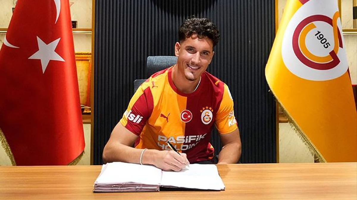 Galatasaray, Deniz Gül transferini resmen duyurdu! KAP'a bildirildi, işte maaşı ve ödenecek bonservis... - Fanatik Gazetesi Galatasaray (GS) Haberleri - Spor