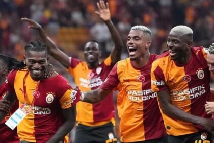 Galatasaray'ın Şampiyonlar Ligi kadrosu resmen açıklandı! Kaan Ayhan ve Nhaga kararı... - Fanatik Gazetesi Galatasaray (GS) Haberleri - Spor