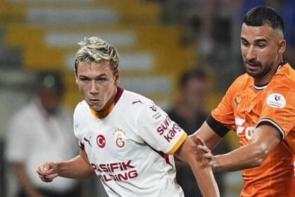 Galatasaray'ın yıldızı Aleksey Batrakov ilk kez ilk 11'de - Fanatik Gazetesi Galatasaray (GS) Haberleri - Spor