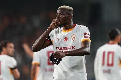 25 yıl sonra bir ilk! Victor Osimhen fırtına gibi başladı - Fanatik Gazetesi Galatasaray (GS) Haberleri - Spor