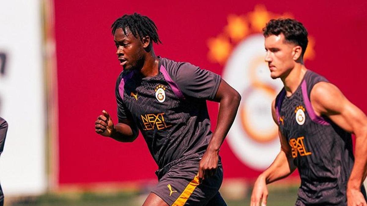 Galatasaray'da Bitshiabu takımla ilk antrenmanına çıktı - Fanatik Gazetesi Galatasaray (GS) Haberleri - Spor