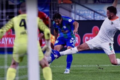 CANLI| Çaykur Rizespor - Alanyaspor (Süper Lig 4. hafta karşılaşması)
