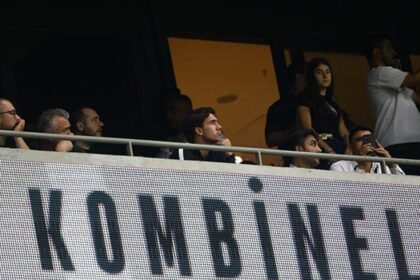 Dusan Vlahovic maçı tribünden takip etti - Fanatik Gazetesi Beşiktaş (BJK) Haberleri - Spor
