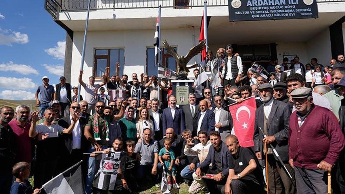 Serdal Adalı, Ardahan’ın Beşiktaş Köyü'nde kartal heykeli açtı - Fanatik Gazetesi Beşiktaş (BJK) Haberleri - Spor