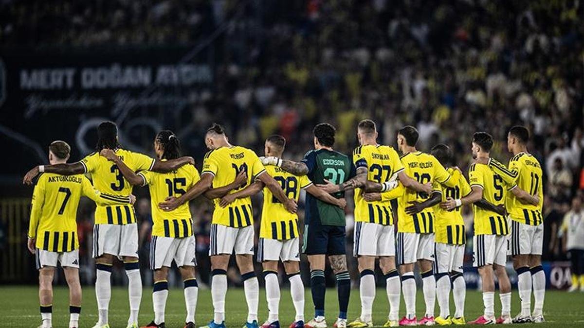 Fenerbahçe'nin Gaziantep maçı kamp kadrosu açıklandı! Yıldız oyuncu yok - Fanatik Gazetesi Fenerbahçe (FB) Haberleri Spor