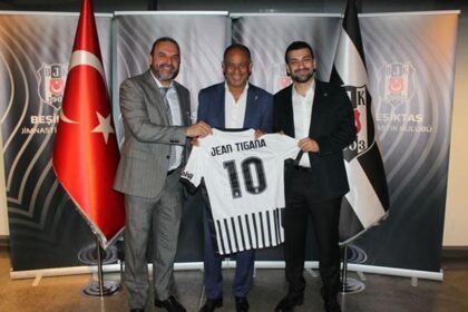 Beşiktaş'ın eski teknik direktörü Jean Tigana, Tüpraş Stadyumu’nda - Fanatik Gazetesi Beşiktaş (BJK) Haberleri - Spor