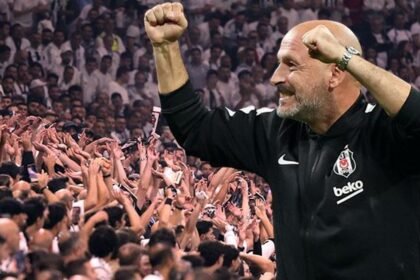 Beşiktaş tribünlerinde 'Italiano' korosu... 'Keşke 42 bin kişiyi tek tek kucaklayabilsem!' - Fanatik Gazetesi Beşiktaş (BJK) Haberleri - Spor