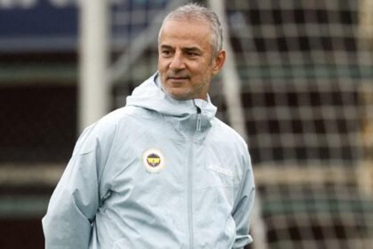 Fenerbahçe Teknik Direktörü İsmail Kartal'dan Samandıra'da motivasyon konuşması: Farklı kazanıp ayağa kalkalım