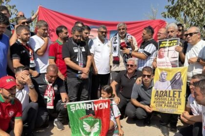 Taraftarlardan Rojin Kabaiş'in mezarına ziyaret - Fanatik Gazetesi Süper Lig Haberleri - Spor