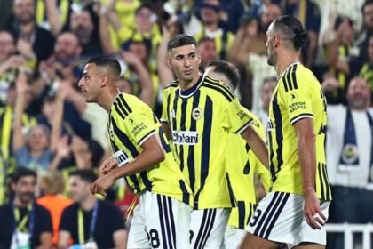 2 ay sahalardan uzak kalacak! Fenerbahçe'nin yıldızı ameliyat oldu - Fanatik Gazetesi Fenerbahçe (FB) Haberleri Spor