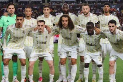 Fenerbahçe'de Aziz Yıldırım'ın favori ismi için harekete geçildi! Sözleşme yenilenecek - Fanatik Gazetesi Fenerbahçe (FB) Haberleri Spor