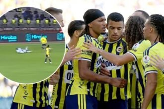 Greenwood hazırlık maçında kırmızı kart gördü, Fenerbahçe 11 kişi devam etti! İlginç olay... - Fanatik Gazetesi Fenerbahçe (FB) Haberleri Spor