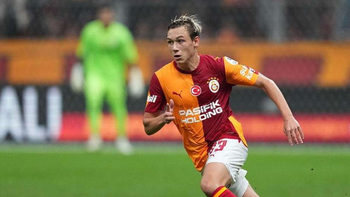 Valeri Karpin'den Batrakov yorumu: 'Yer bulmasını umuyoruz' - Fanatik Gazetesi Galatasaray (GS) Haberleri - Spor