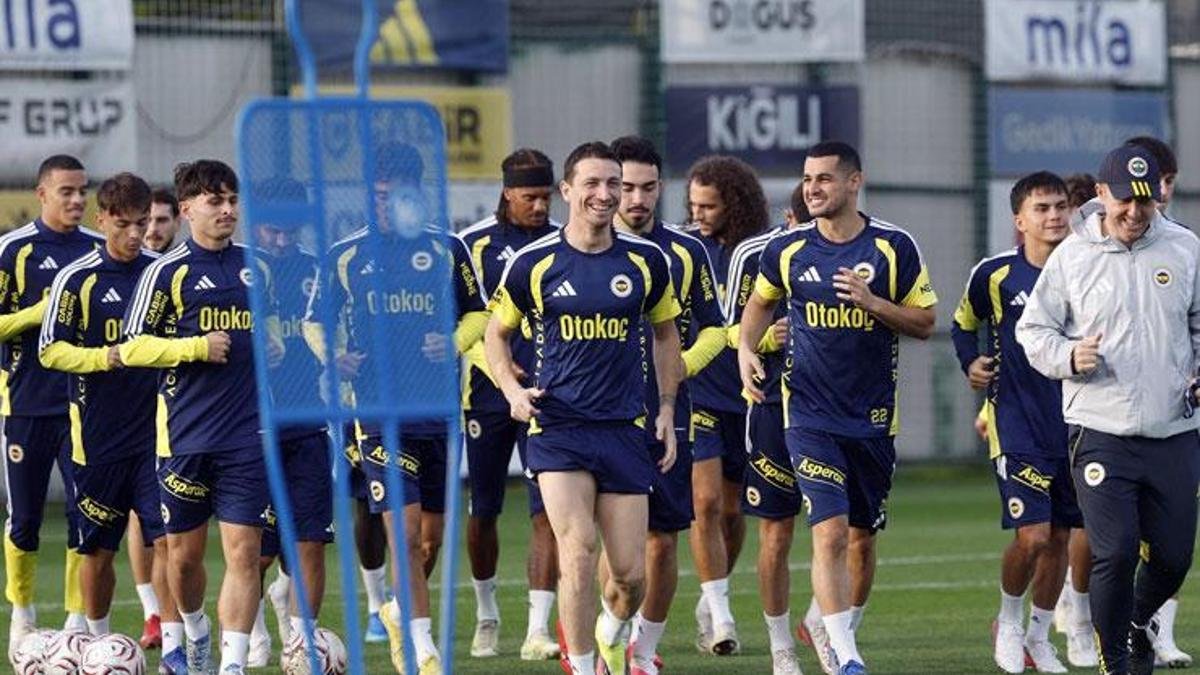 Fenerbahçe, Rizespor maçı hazırlıklarını sürdürdü - Fanatik Gazetesi Fenerbahçe (FB) Haberleri Spor