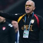 Galatasaray Yardımcı Antrenörü İrfan Saraloğlu kırmızı karta isyan etti: 'Net faul var' - Fanatik Gazetesi Galatasaray (GS) Haberleri - Spor