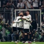 Beşiktaş zirve yarışında kayıpsız! - Fanatik Gazetesi Beşiktaş (BJK) Haberleri - Spor