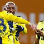Cenk Tosun'dan yıllar sonra gelen itiraf! 'Fenerbahçe'ye gitmem hataydı' - Fanatik Gazetesi Fenerbahçe (FB) Haberleri Spor